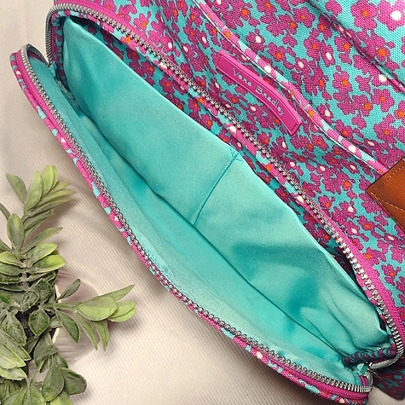 Vera Bradley Weekender Lighten Up on The Horizon Bag - Picture 9 of 16